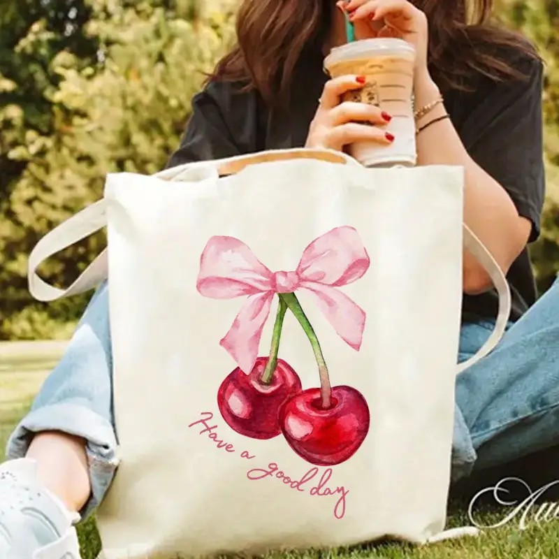 Canvas Tote Bag with Cherry Bo - Canvas Tote Designer recension och pris