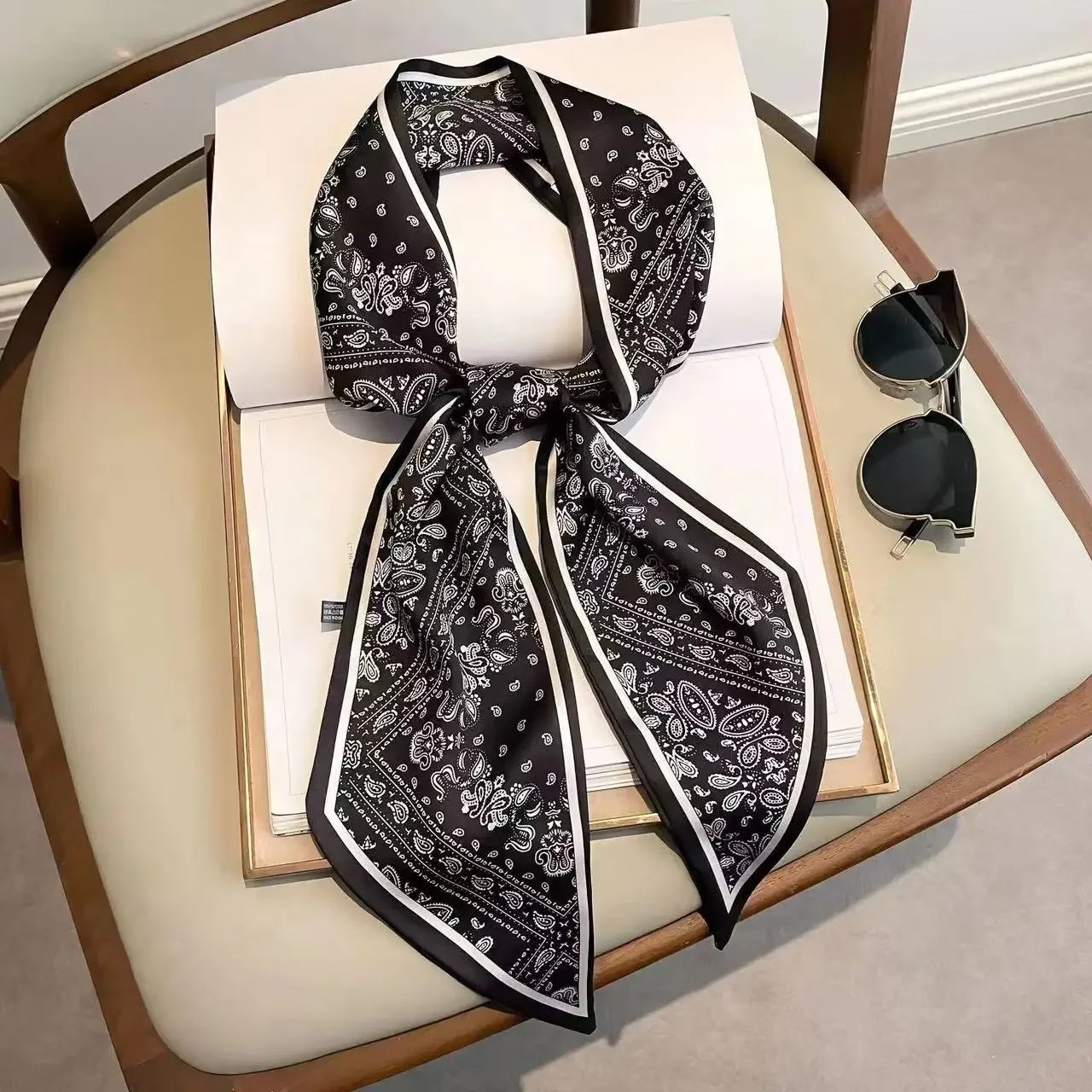 Design Print Skinny Scarf Plai - Luxury Bags Made recension och pris