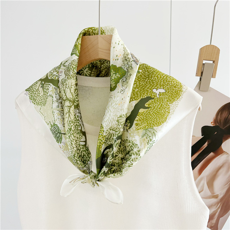 12MM Soft Silk Scarf 65CM Wome - Luxury Bags And Accessories recension och pris