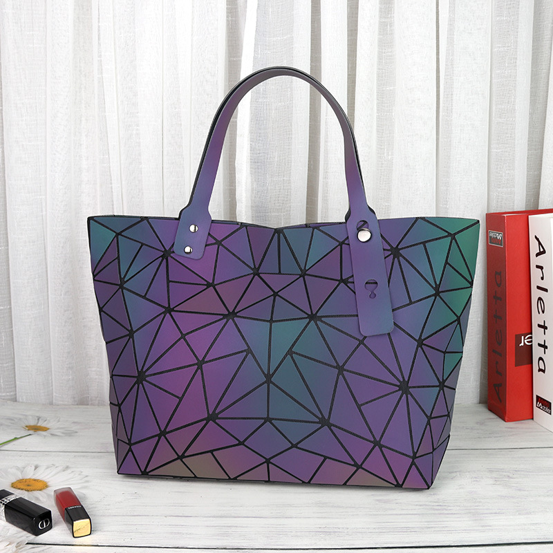 Summer 2026 Women's Geometric  - Luxury Bags For Summer recension och pris
