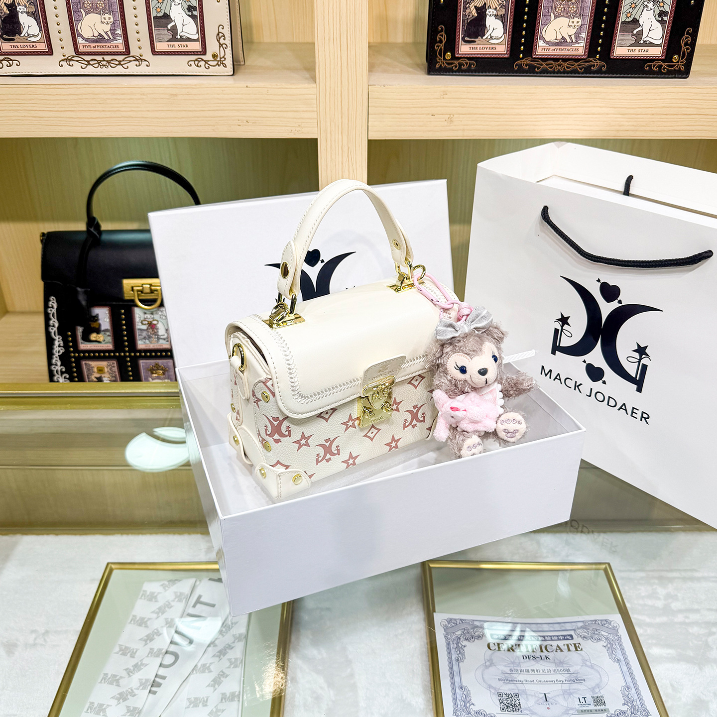 Classic Leather Shoulder Bag F - Luxury Bags From China recension och pris