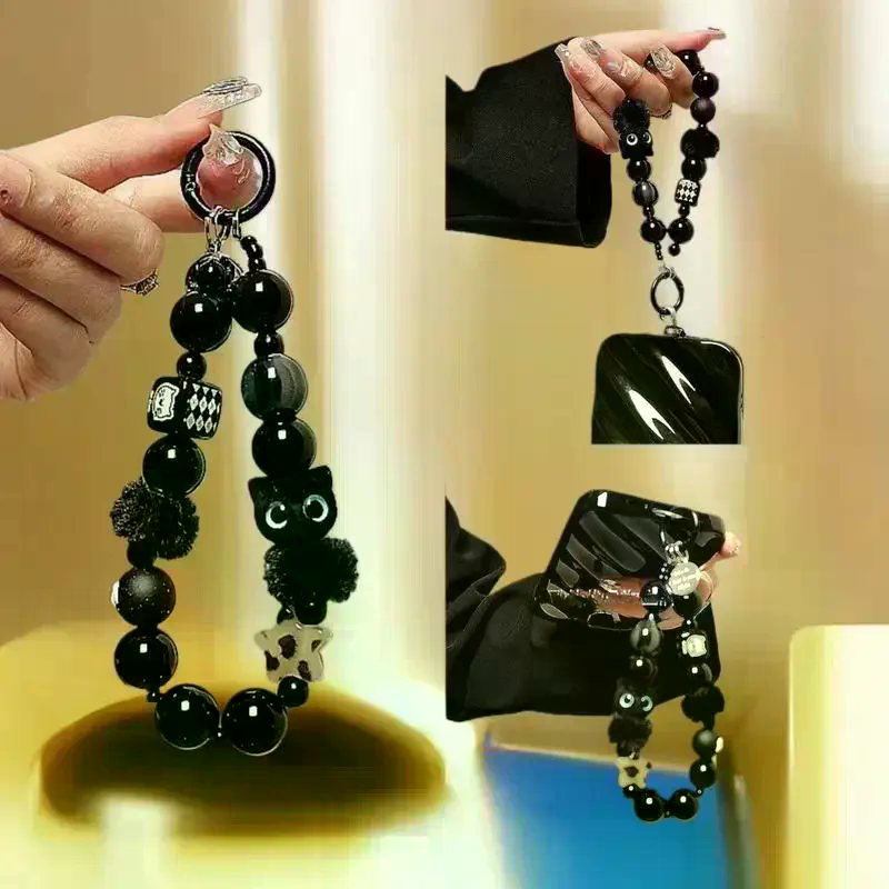 Luxury Black Fluffy Cat Phone  - Luxury Bags And Accessories recension och pris