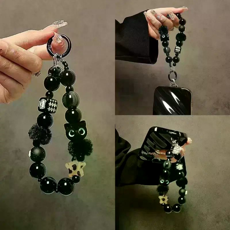 Luxury Black Fluffy Cat Phone  - Luxury Bags And Accessories recension och pris