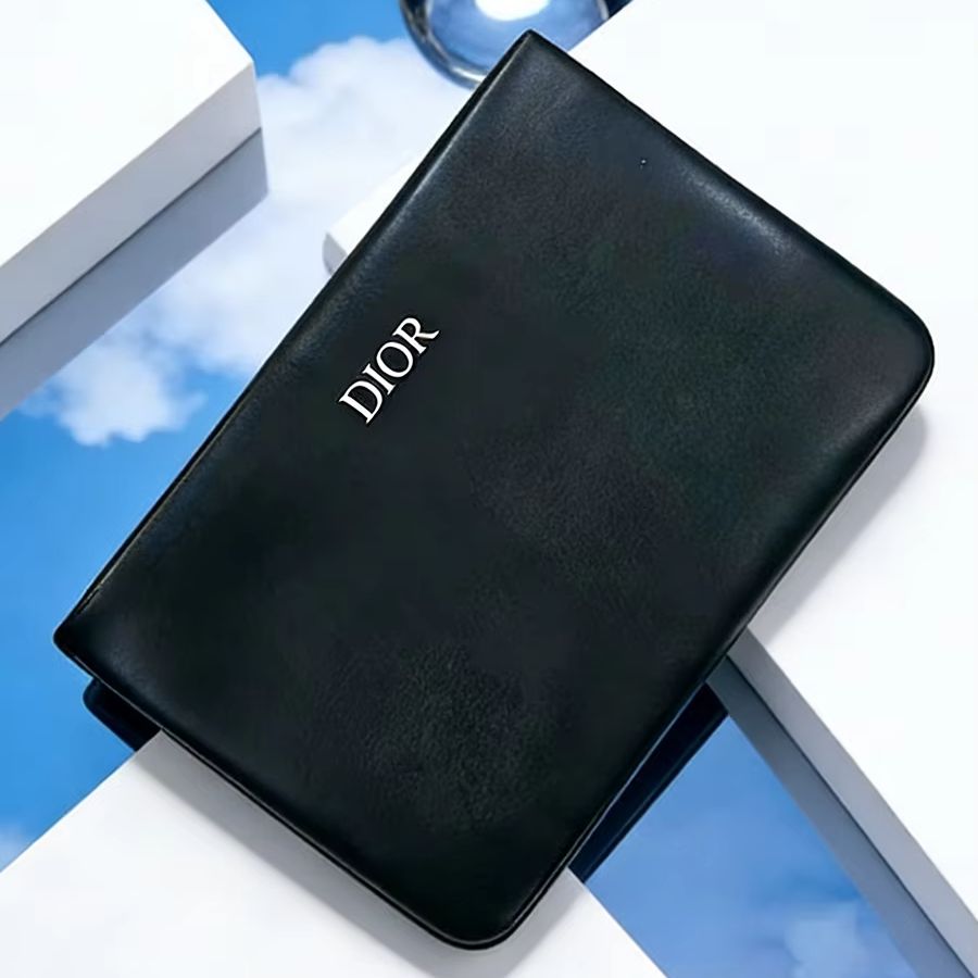 Dior’s Bag Unique Black Leathe - Luxury Bags Dior recension och pris