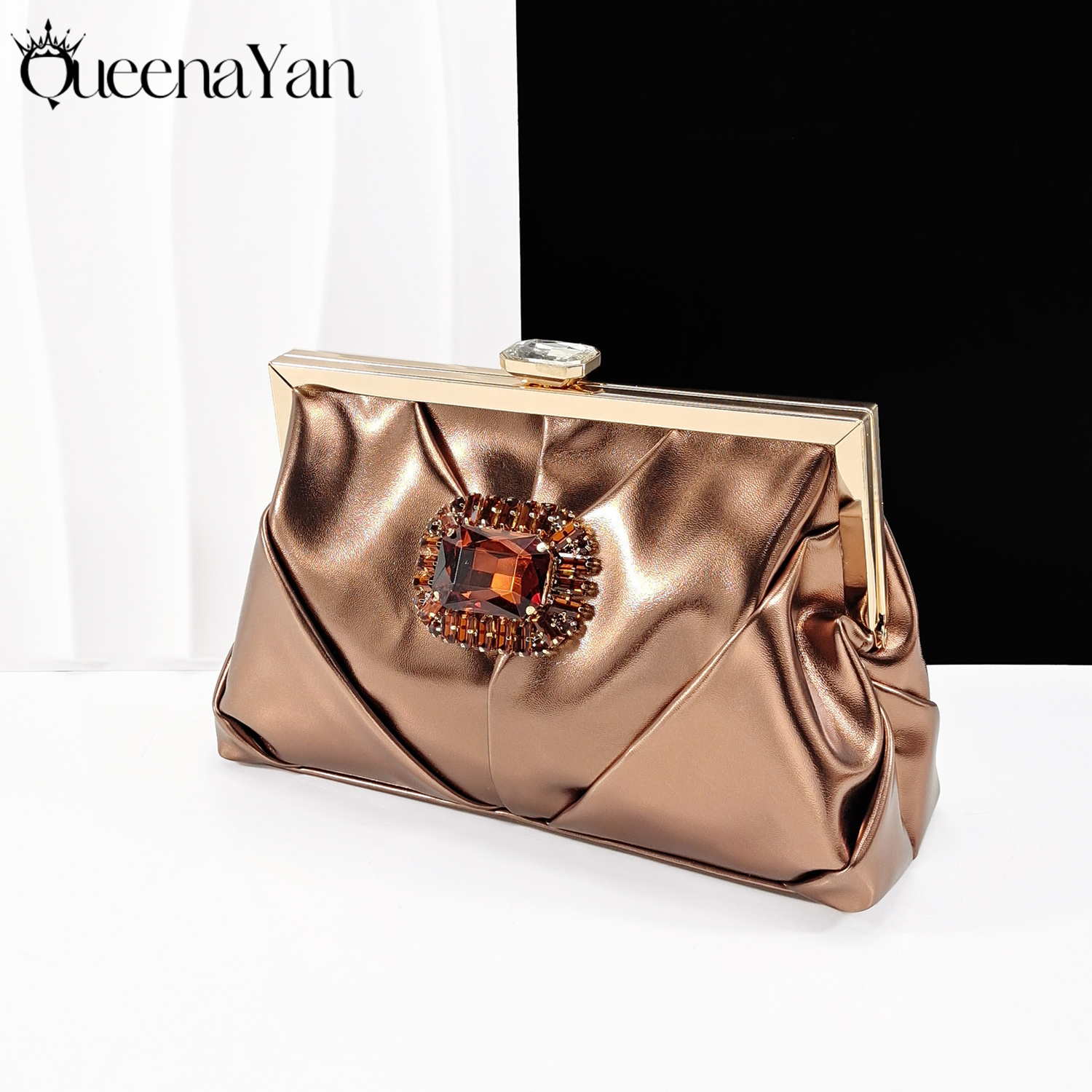 Queena Yan High-end Matching!  - Luxury Bags And Shoes recension och pris