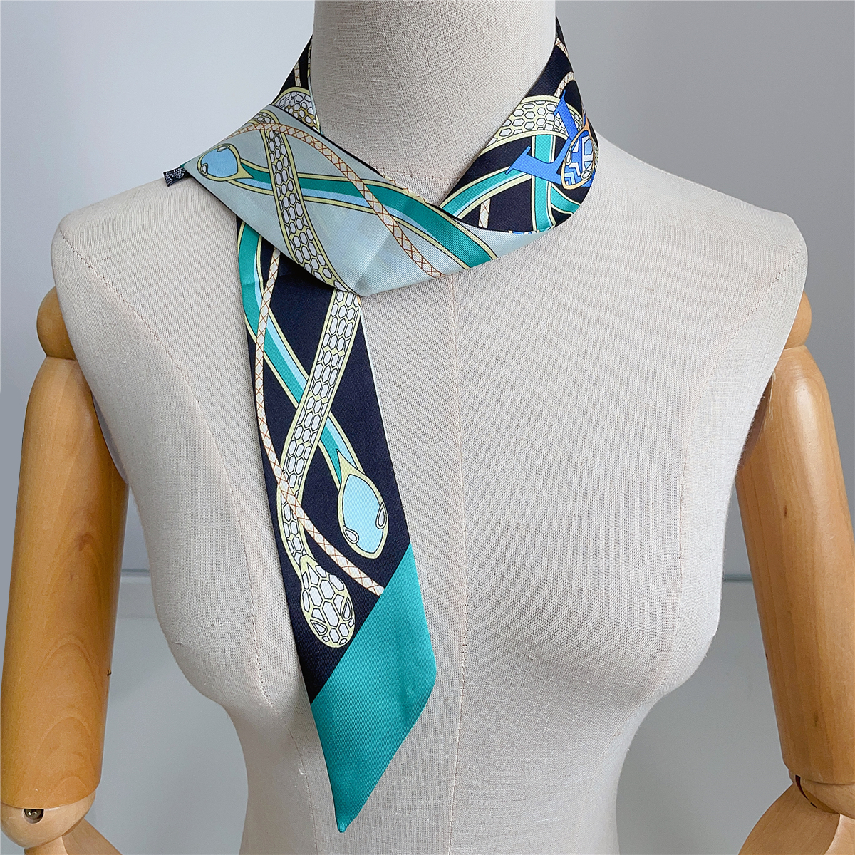 New Brand Design Colored Snake - Luxury Bags Made recension och pris