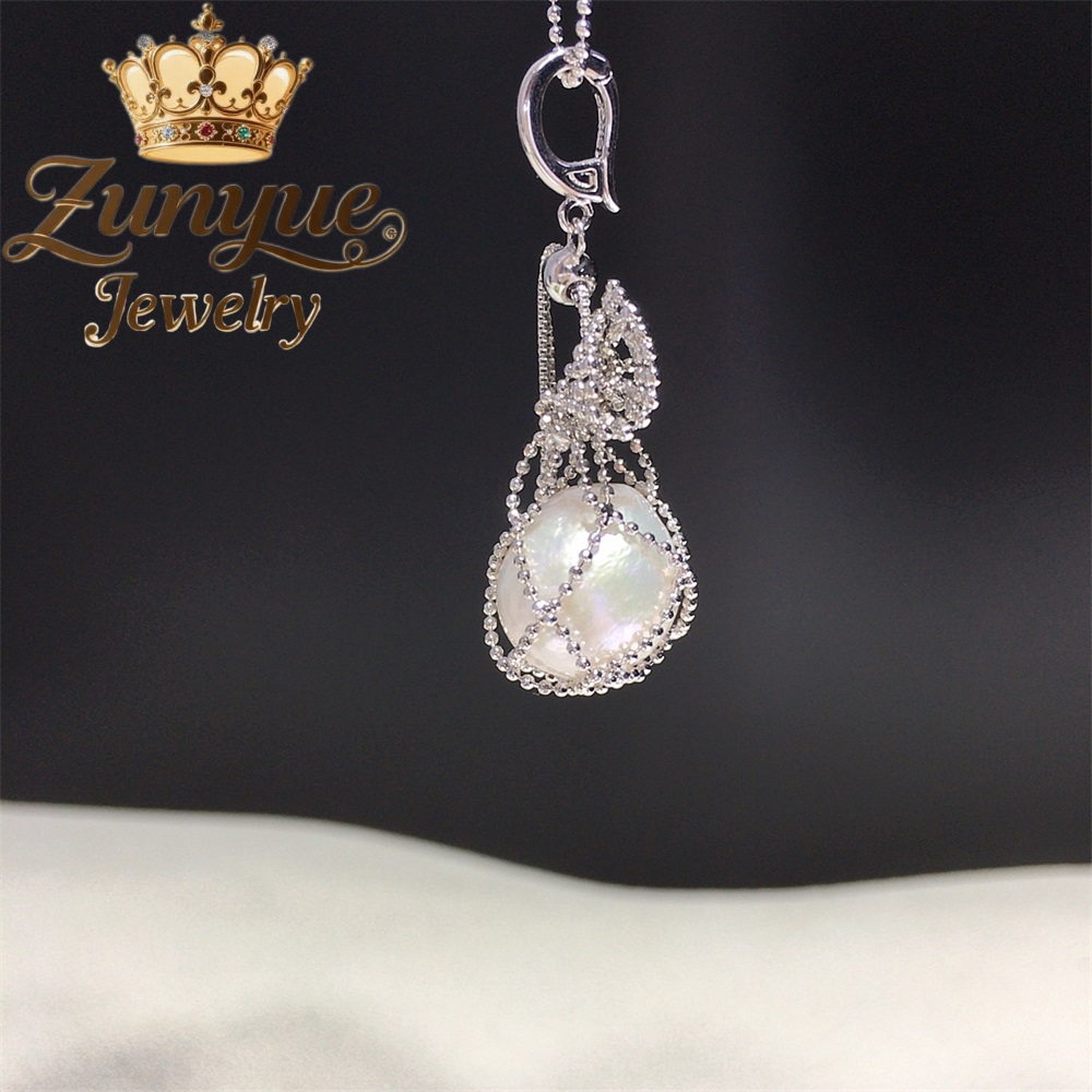 Baroque Freshwater Pearl Lucky - Luxury Bags Sell recension och pris
