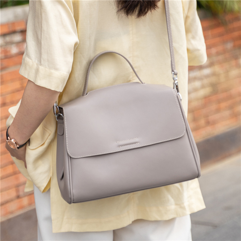 UNBOUND genuine leather tote b - Luxury Bags Office recension och pris